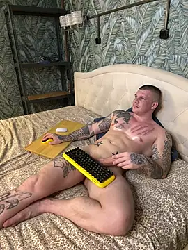 MrrKray online show from February 22, 5:46 pm