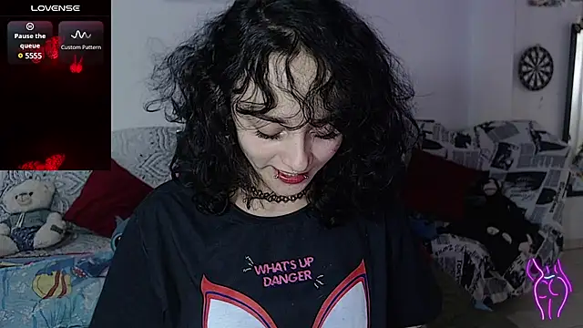 kitty22  online show from February 11, 3:18 pm