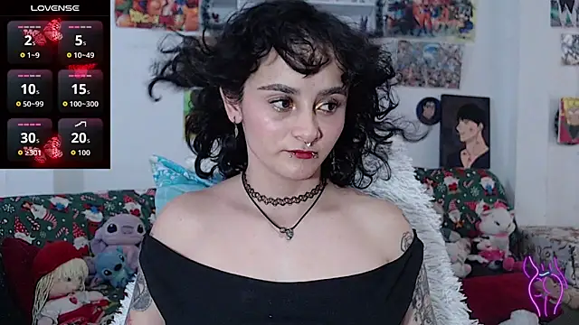 kitty22  online show from December 18, 3:18 pm