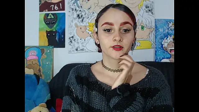Snapshot of kitty22_ chatting on April 6, 2:18 pm kitty22 online show from April 6, 2:18 pm