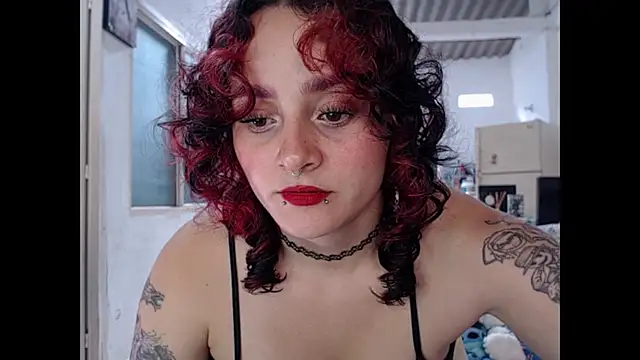 Snapshot of kitty22_ chatting on April 16, 1:56 pm kitty22 online show from April 16, 1:56 pm