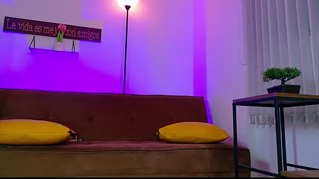 Sofhia cruz online show from December 19, 1:50 am