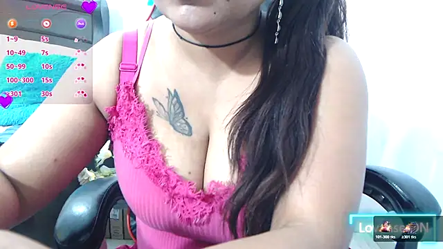 Snapshot of _Aahana_ chatting on November 21, 6:45 am Aahana online show from November 21, 6:45 am