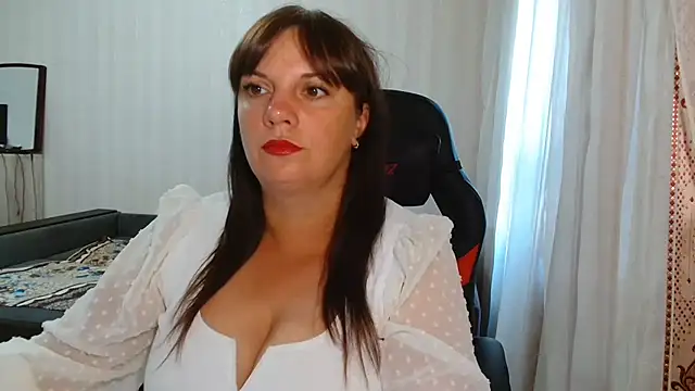 Snapshot of Jane_Luste chatting on July 4, 6:52 am Jane Luste online show from July 4, 6:52 am