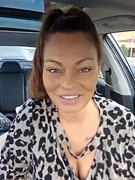 Snapshot of Erotic_and_Exotic chatting on January 5, 4:48 pm Erotic and Exotic online show from January 5, 4:48 pm