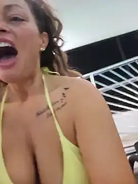 Snapshot of Erotic_and_Exotic chatting on February 8, 3:42 pm Erotic and Exotic online show from February 8, 3:42 pm