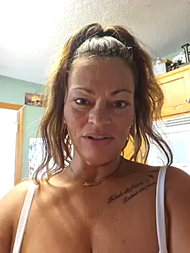 Snapshot of Erotic_and_Exotic chatting on September 9, 5:34 pm Erotic and Exotic online show from September 9, 5:34 pm