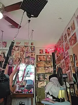 Snapshot of luvs2cumm69 chatting on June 23, 3:10 pm luvs2cumm69 online show from June 23, 3:10 pm