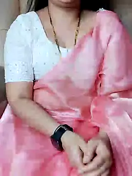 Traditional Housewife  online show from December 29, 7:22 pm