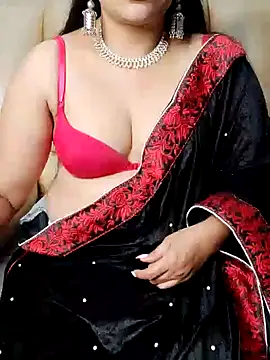 Traditional Housewife  online show from February 5, 4:58 pm