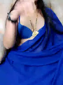 Traditional Housewife  online show from February 7, 3:30 pm