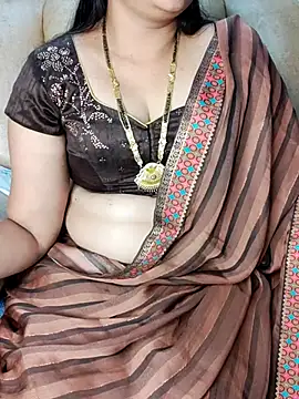 Traditional Housewife  online show from February 18, 2:59 pm