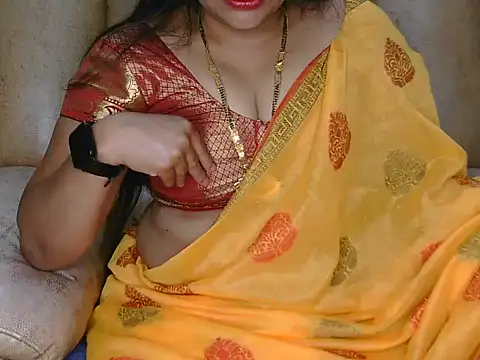 Traditional Housewife  online show from March 1, 2:13 pm