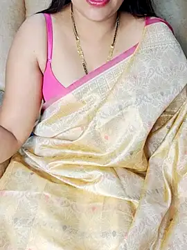 Traditional Housewife  online show from March 12, 2:20 am