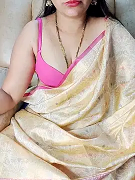 Traditional Housewife  online show from March 12, 6:07 am