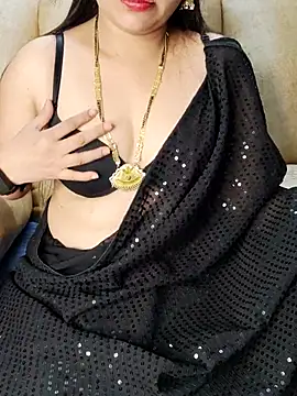 Traditional Housewife  online show from March 18, 1:43 am