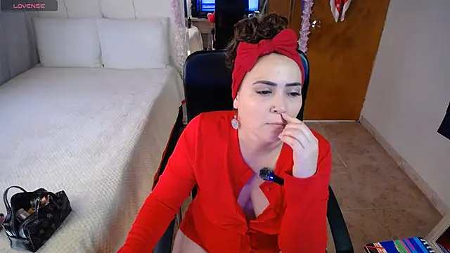 Sahory   online show from November 17, 8:25 pm