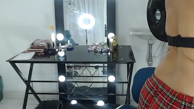 Snapshot of keyla-sensual chatting on February 20, 11:10 pm keyla-sensual online show from February 20, 11:10 pm