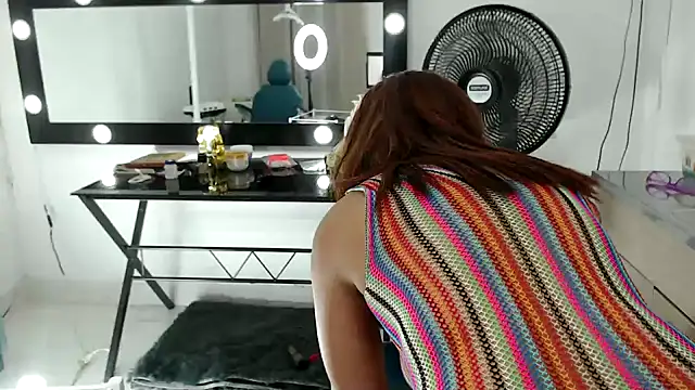 Snapshot of keyla-sensual chatting on September 27, 10:59 pm keyla-sensual online show from September 27, 10:59 pm