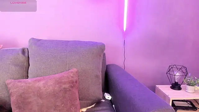 Snapshot of lanna_bx chatting on September 23, 7:06 pm lanna bx online show from September 23, 7:06 pm