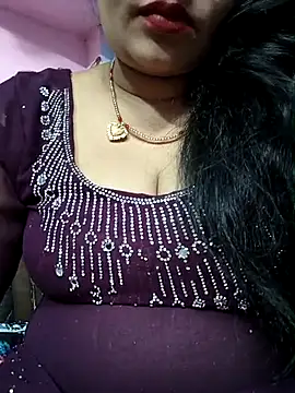 Snapshot of Ritasingh-0461 chatting on February 15, 10:22 am Ritasingh-0461 online show from February 15, 10:22 am