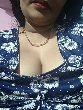 Snapshot of Ritasingh-0461 chatting on March 2, 5:58 pm Ritasingh-0461 online show from March 2, 5:58 pm