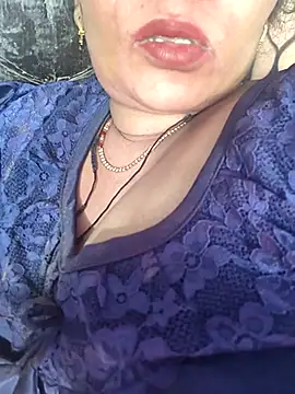 Snapshot of Ritasingh-0461 chatting on March 14, 10:29 am Ritasingh-0461 online show from March 14, 10:29 am