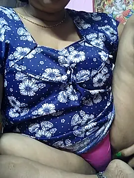 Snapshot of Ritasingh-0461 chatting on September 9, 11:37 pm Ritasingh-0461 online show from September 9, 11:37 pm