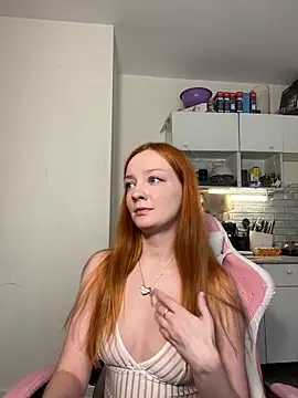 Snapshot of Radiants_two chatting on June 16, 2:52 pm Radiants two online show from June 16, 2:52 pm