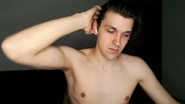 Snapshot of boy_next_door_1 chatting on December 18, 10:38 pm boy next door 1 online show from December 18, 10:38 pm