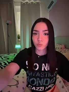 Snapshot of ShannonShanny chatting on October 16, 12:17 pm ShannonShanny online show from October 16, 12:17 pm