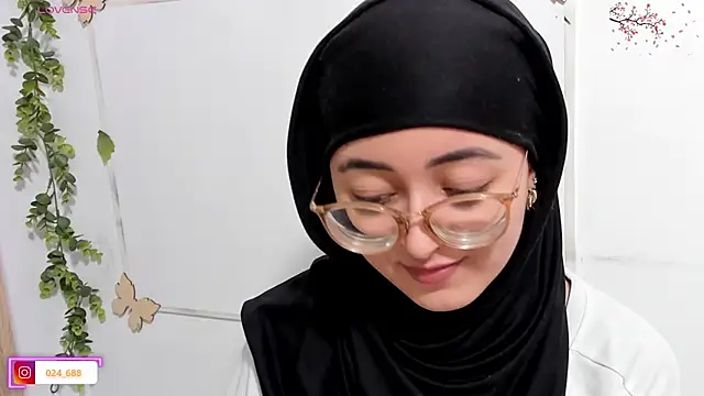 aysel elid online show from June 22, 9:34 pm