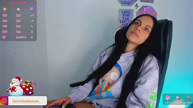 ChloeHarper  online show from December 28, 11:52 am