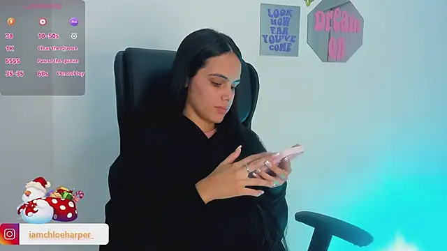 ChloeHarper  online show from December 29, 4:51 pm