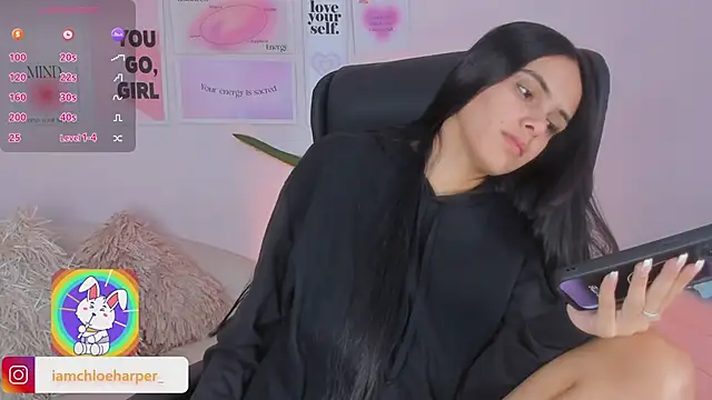 ChloeHarper  online show from January 11, 12:40 pm