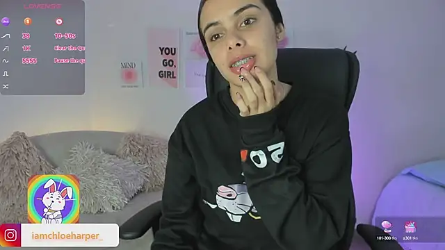 ChloeHarper  online show from March 4, 2:21 pm