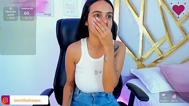 ChloeHarper  online show from September 18, 7:49 pm