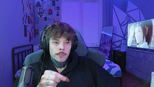 DENIS HERE online show from February 6, 5:30 pm