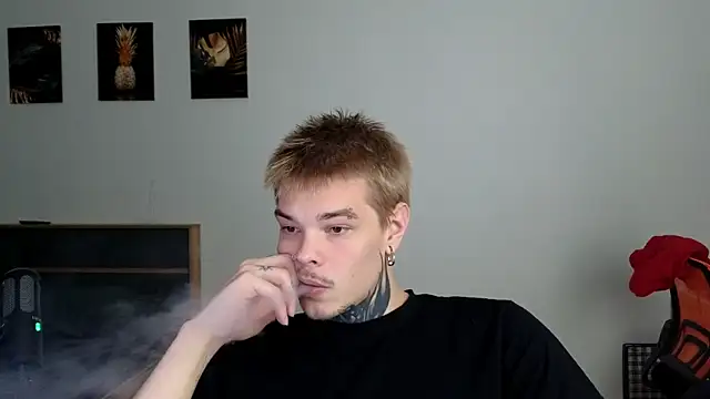 DENIS HERE online show from October 8, 4:37 pm