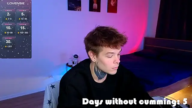 Snapshot of DENIS_HERE chatting on December 17, 10:54 am DENIS HERE online show from December 17, 10:54 am