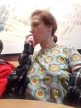 Exhibitionsplit online show from January 30, 1:31 pm