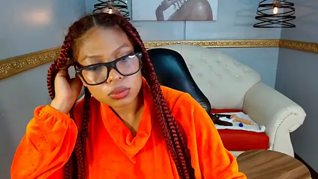 Naomi Tylers online show from November 1, 10:23 pm