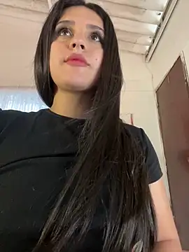 Snapshot of violet-333 chatting on October 6, 6:38 pm violet-333 online show from October 6, 6:38 pm