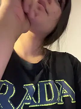 violet-333 online show from March 18, 6:33 pm