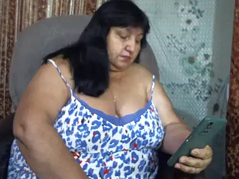 Snapshot of Nezsbudka chatting on July 21, 6:10 pm Nezsbudka online show from July 21, 6:10 pm