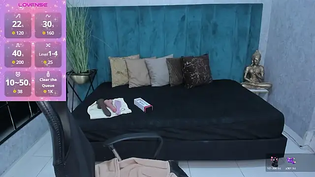 Snapshot of meliboobs_ chatting on March 21, 11:41 pm meliboobs online show from March 21, 11:41 pm