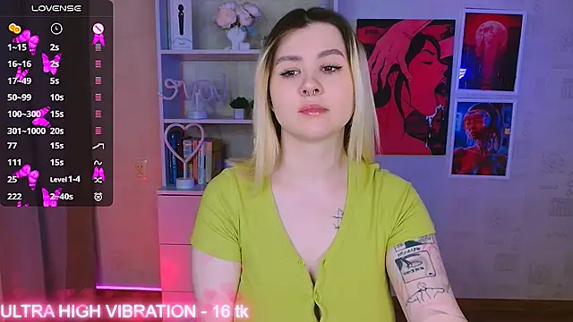 cutie mili online show from February 12, 10:37 pm