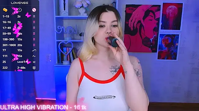 cutie mili online show from March 13, 10:05 am