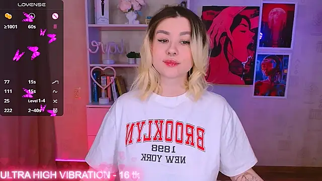 cutie mili online show from March 21, 9:45 am