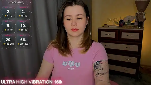 cutie mili online show from March 19, 9:57 am